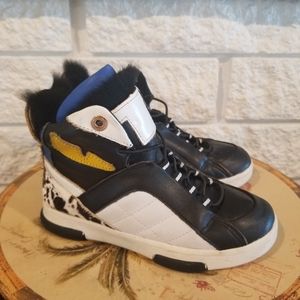 Leather and Fur Kids Slip On Sneakers Size 32/210, 2Y